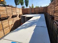 detailní reference, Betonová retenční nádrž pro nakládání s dešťovými vodami z ploch stávajícího obchodního centra Globus Čakovice, db betonové jímky