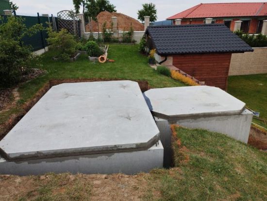 Prefabrikovaný betonový sklep na zahradě, Kuňovice, db Betonové jímky, ukázka realizace