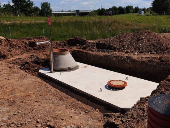 požární nádrž Plzeň, odkaz na detail reference, db betonové jímky
