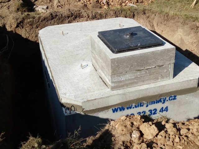 betonová prefabrikovaná armaturní šachta, db betonové jímky, ukázka realizace